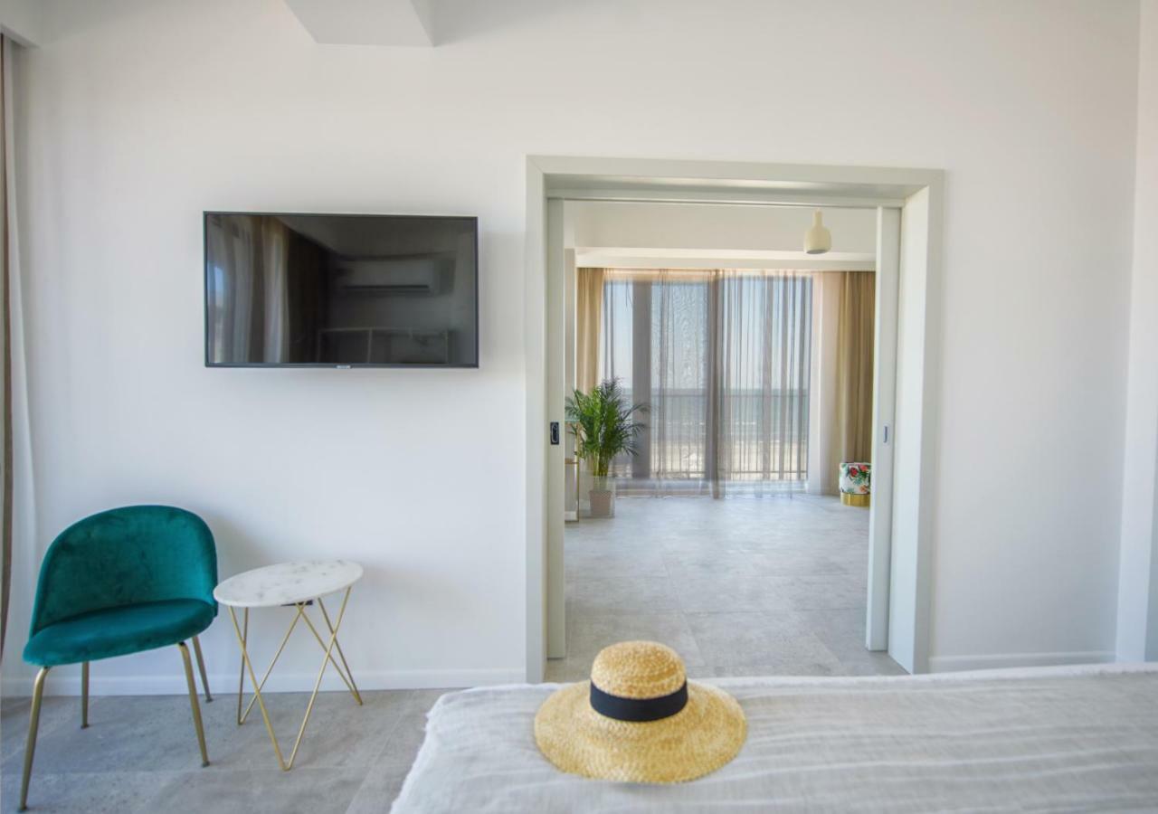 Lemon Cliff Luxury B&B Mamaia Exterior foto