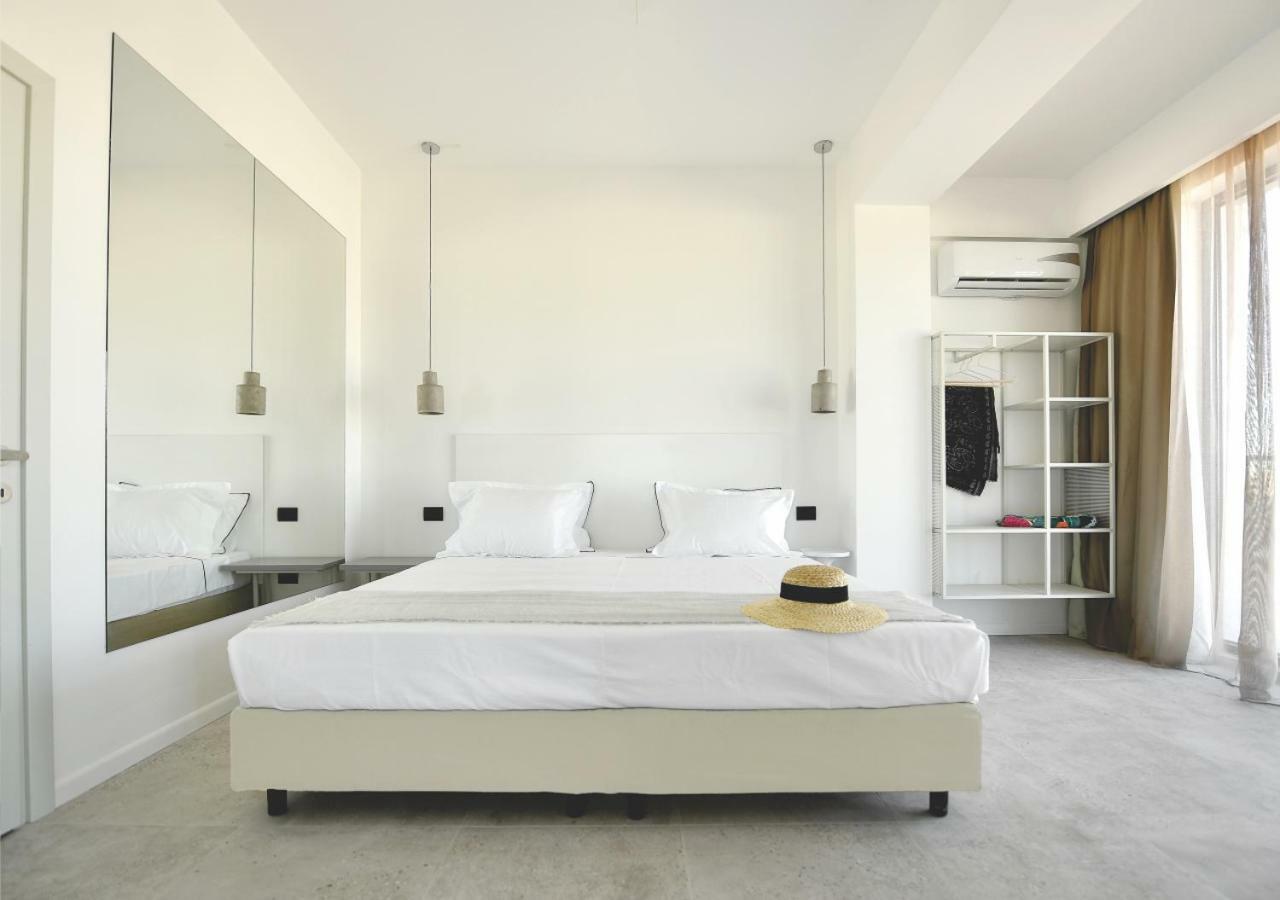 Lemon Cliff Luxury B&B Mamaia Exterior foto