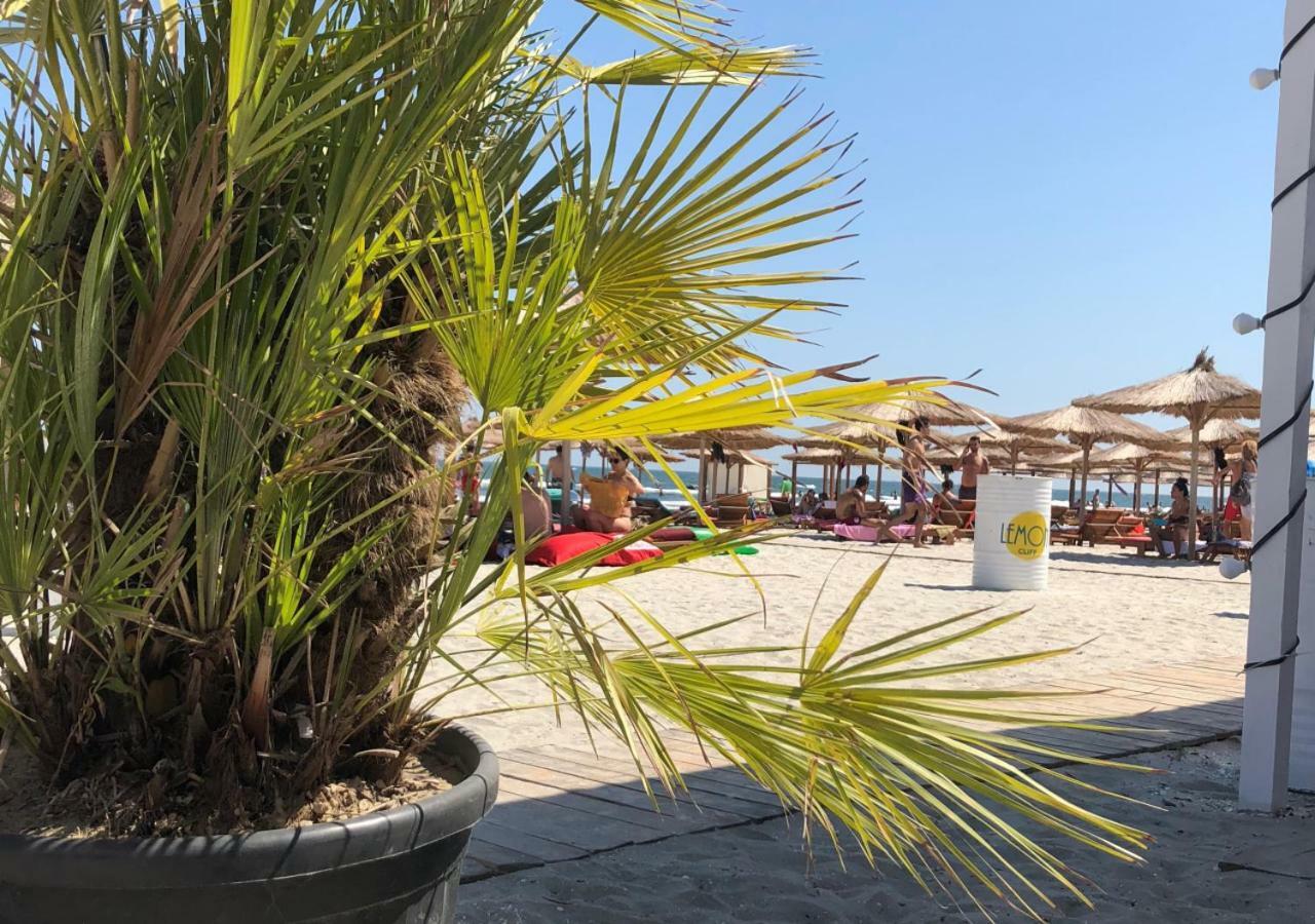 Lemon Cliff Luxury B&B Mamaia Exterior foto