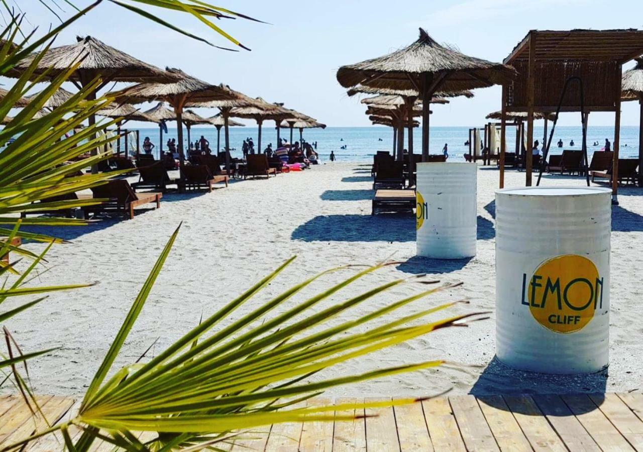 Lemon Cliff Luxury B&B Mamaia Exterior foto