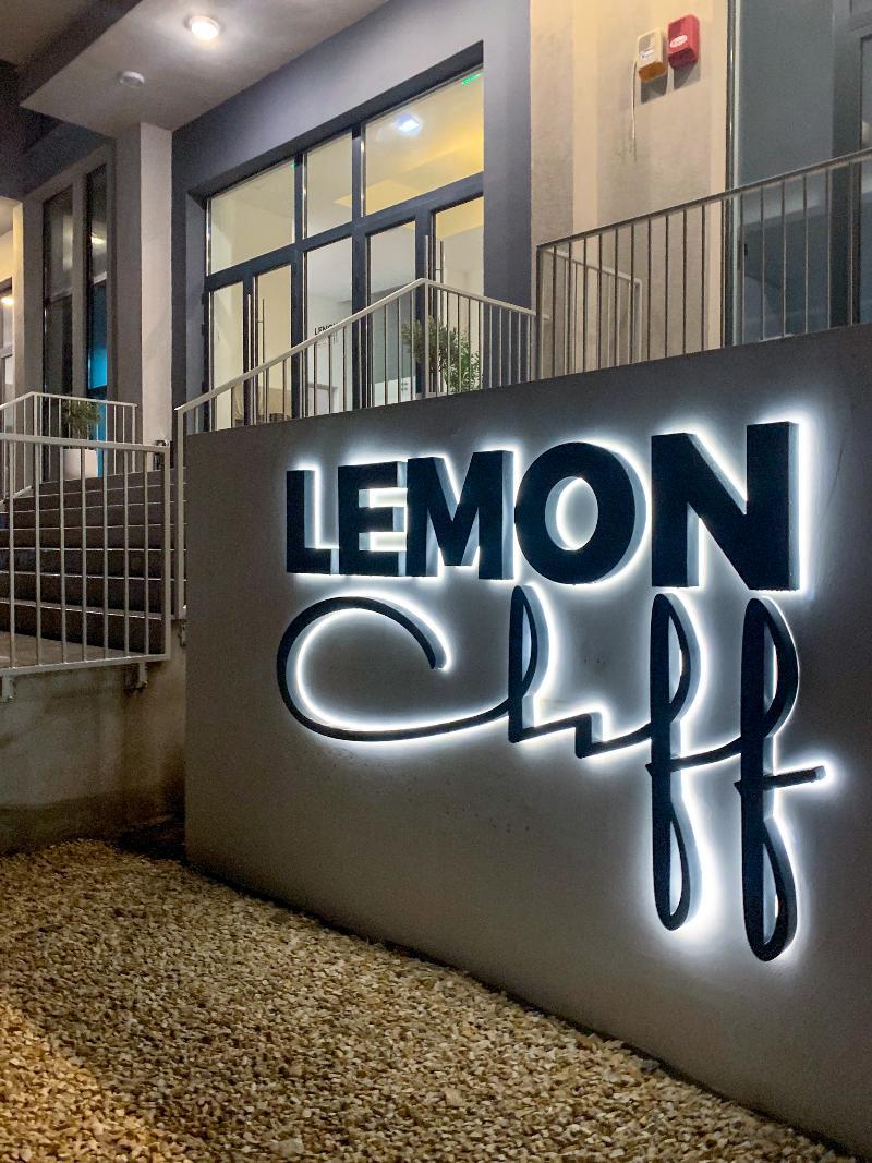 Lemon Cliff Luxury B&B Mamaia Exterior foto